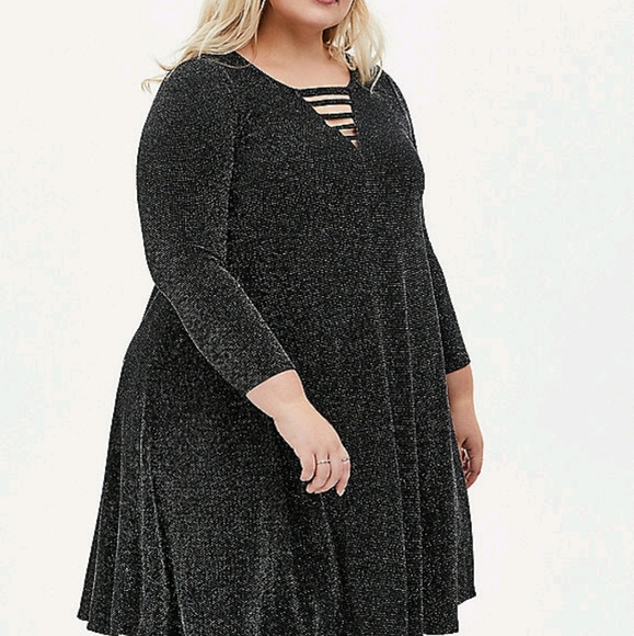 BLACK SHIMMER JERSEY LADDER NECK MINI TRAPEZE DRESS - Picture 1 of 4